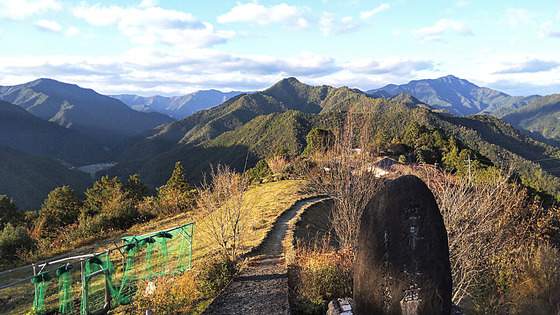【まさに秘境の果無集落】熊野古道にたたずむ天空の郷！一度は見たい絶景の世界遺産